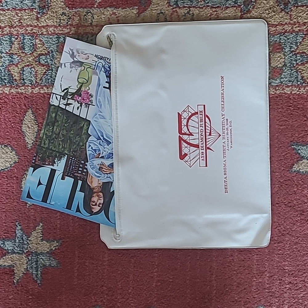 VINTAGE DELTA SIGMA THETA 75TH DIAMOND JUBILEE FOLIO PAPER HOLDER BAG